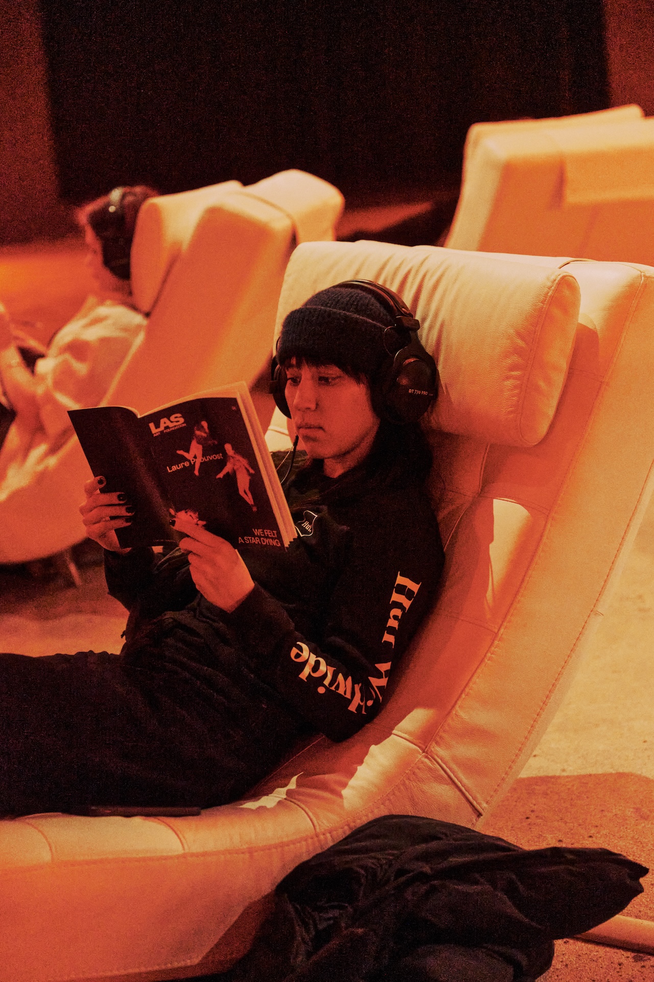 Sound Lab Kara-Lis Coverdale, Aïsha Devi, Marco Donnarumma Produced by LAS Art Foundation Kraftwerk, Berlin
21.02.2025-04.05.2025